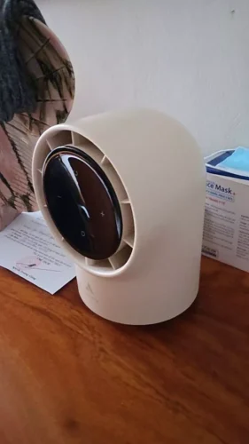 Quạt bàn điều khiển cảm ứng Aecooly, 100 tốc độ, hoạt động yên tĩnh, màn hình kỹ thuật số, pin 8000 mAh, 3 góc xoay, quạt nhỏ chạy bằng pin dùng cho phòng ngủ, cạnh giường, văn phòng và du lịch, vibes mùa hè, dealsforyouday photo review