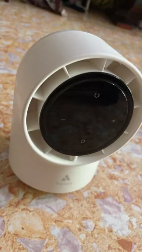 Quạt bàn điều khiển cảm ứng Aecooly, 100 tốc độ, hoạt động yên tĩnh, màn hình kỹ thuật số, pin 8000 mAh, 3 góc xoay, quạt nhỏ chạy bằng pin dùng cho phòng ngủ, cạnh giường, văn phòng và du lịch, vibes mùa hè, dealsforyouday photo review
